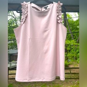 NWT Ann Taylor summer blouse - 😍 beautiful!